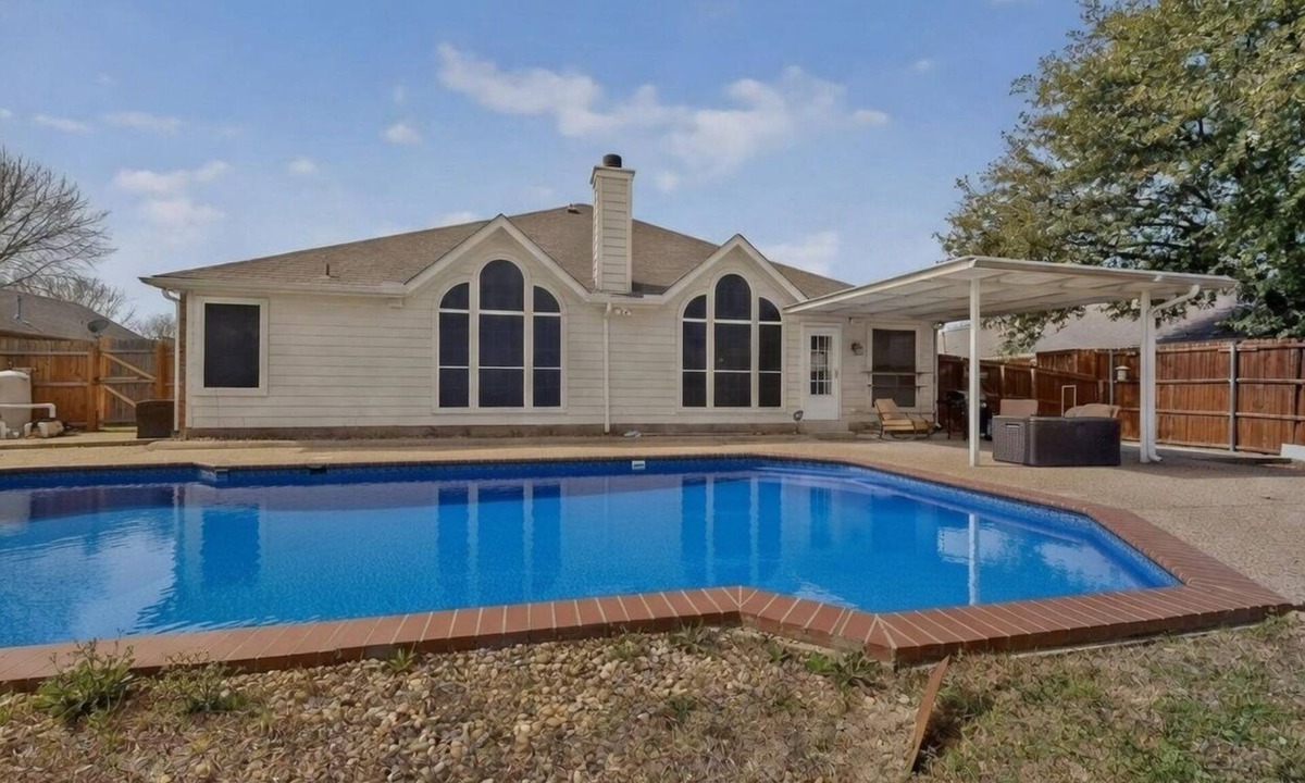 Lake Dallas House | Private Pool Oasis 4BR Home w/Game Room Near Denton & UNT