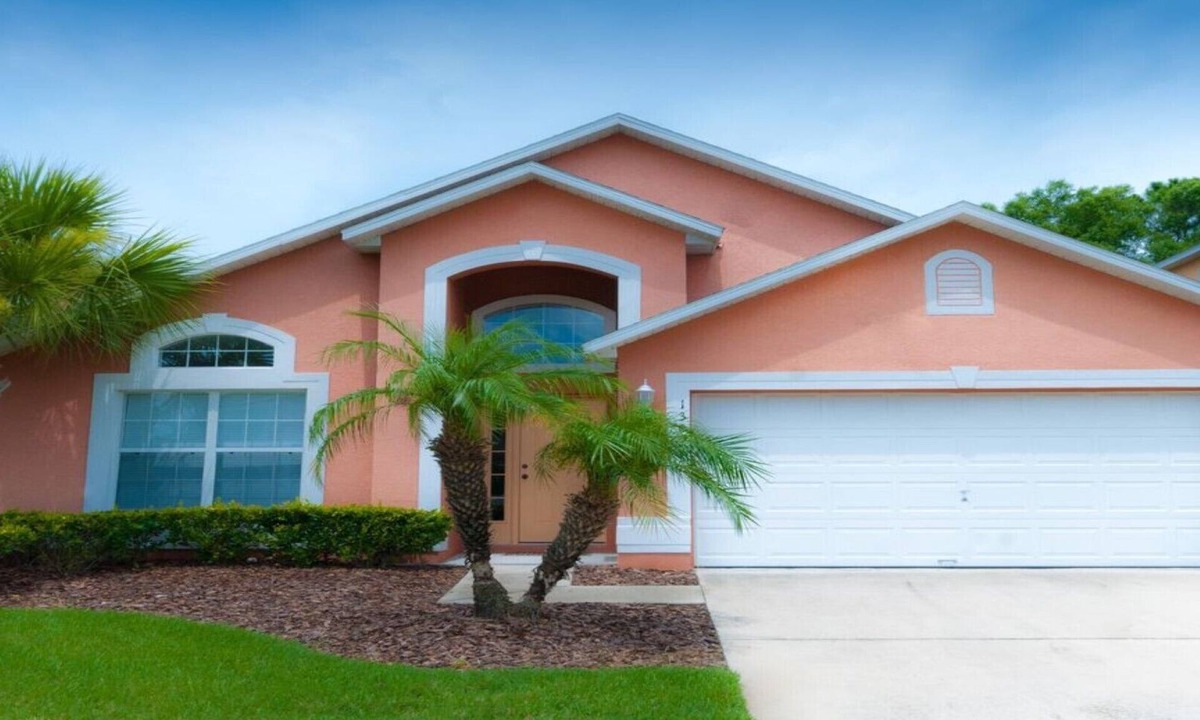 Seasons Villa | Private Pool Villa close to Disney Parks with free Wifi and BBQ