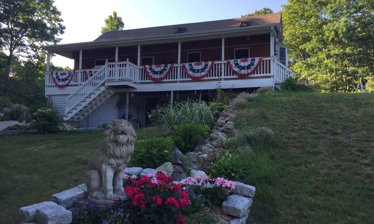 Charlestown Apartment | Private Quiet Clean Beach apartment