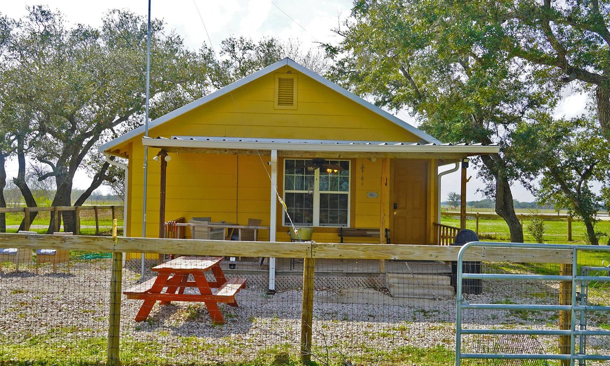 McFaddin Cabin | Private Ranch Home
