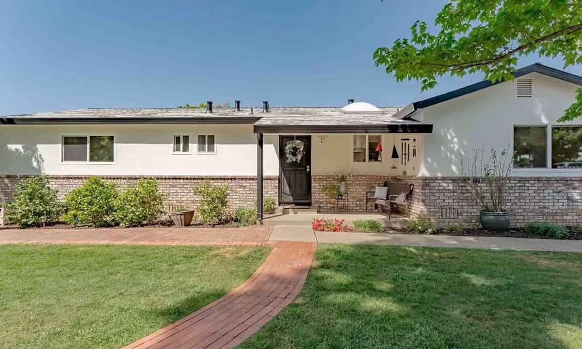 Orangevale House | Private Retreat in Orangevale