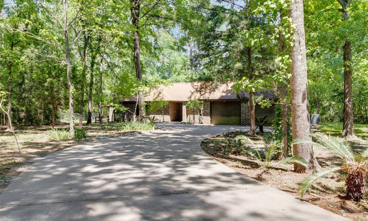 Blanchard House | Private Retreat with direct access to Lake Livingston