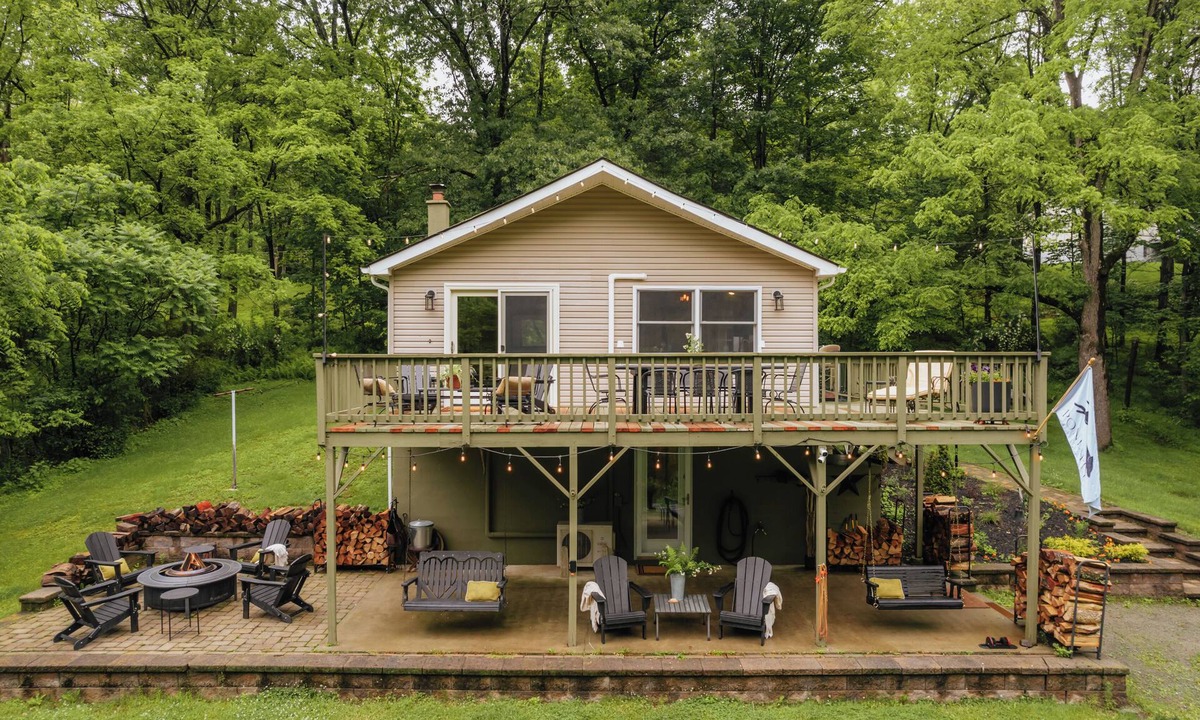 Milanville House | Private Riverfront 50 Acre Farm w/Pond. Dog Friendly