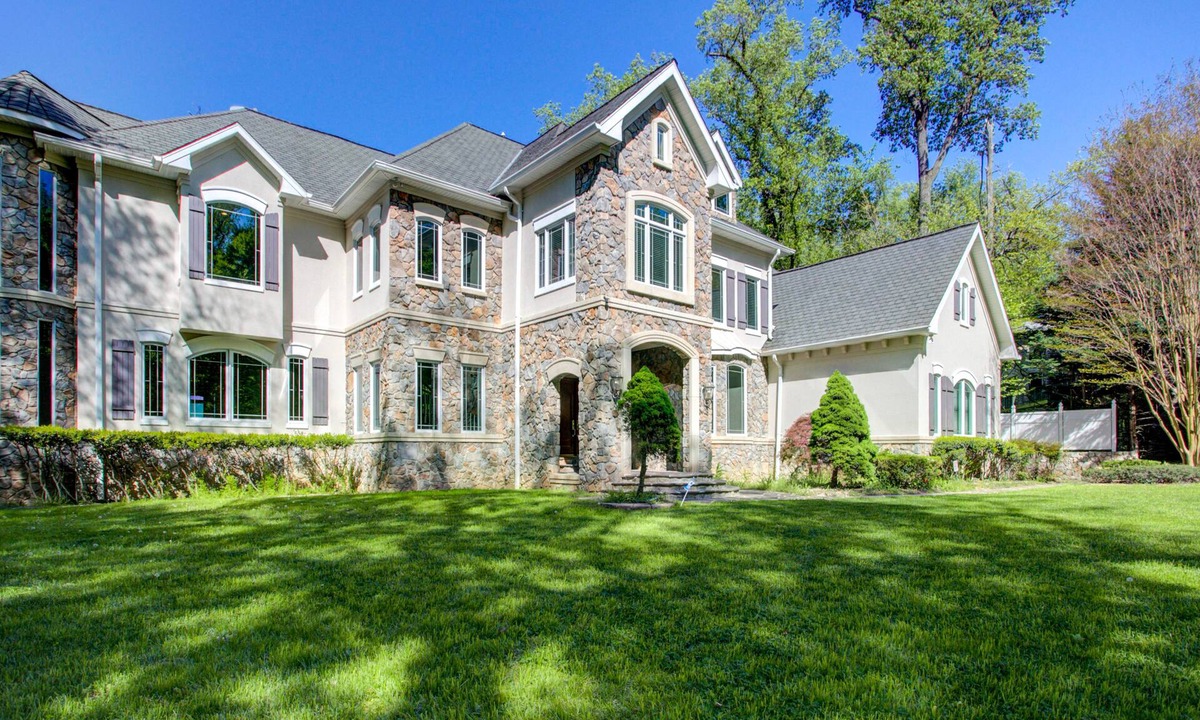 McLean Villa | Private Riverfront Estate with Sweeping Views