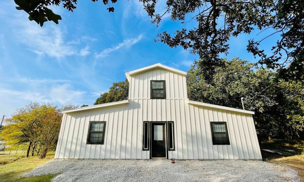 Valley View Bed & Breakfast | Private room in bed and breakfast hosted by Tye