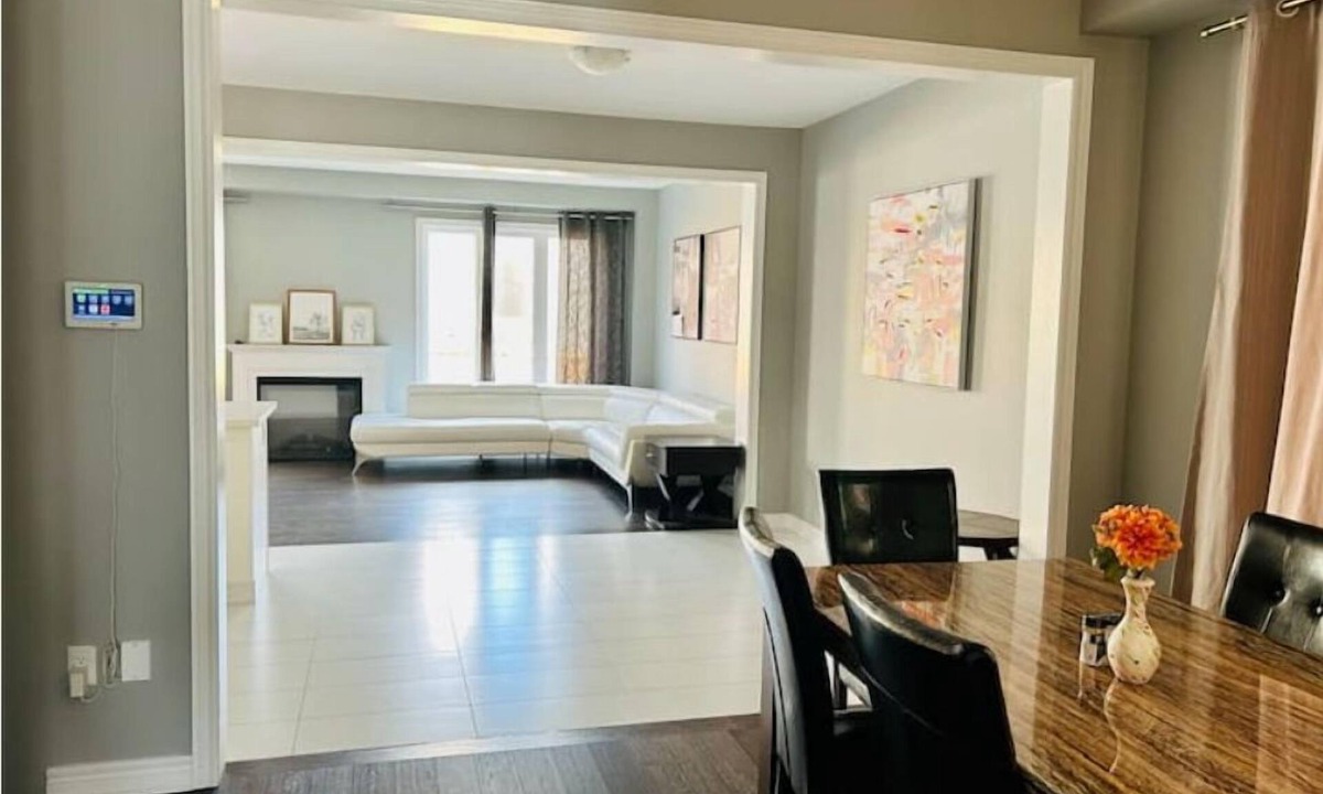 Mount Pleasant Apartment | Private Room in Brampton- Room 4