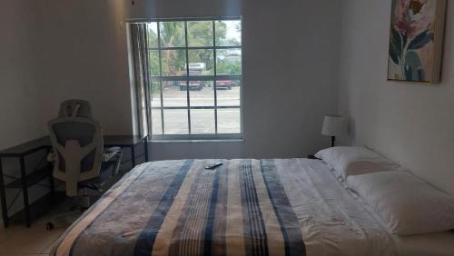 Westgate House | Private Room Near Airport