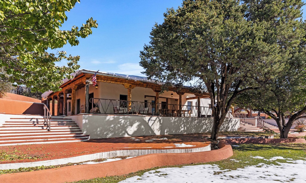 Tesuque House | Private Santa Fe Family Compound-6 bedroom Retreat