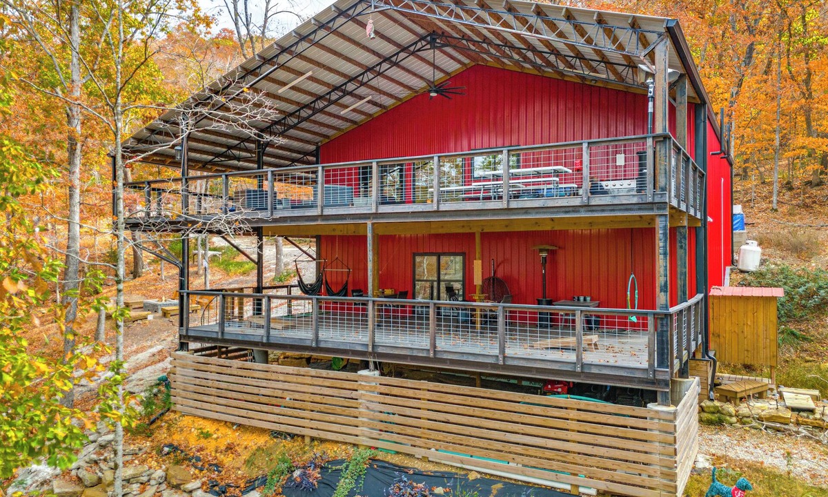 Garfield House | Private Shore Access & Games: Lakefront Getaway!