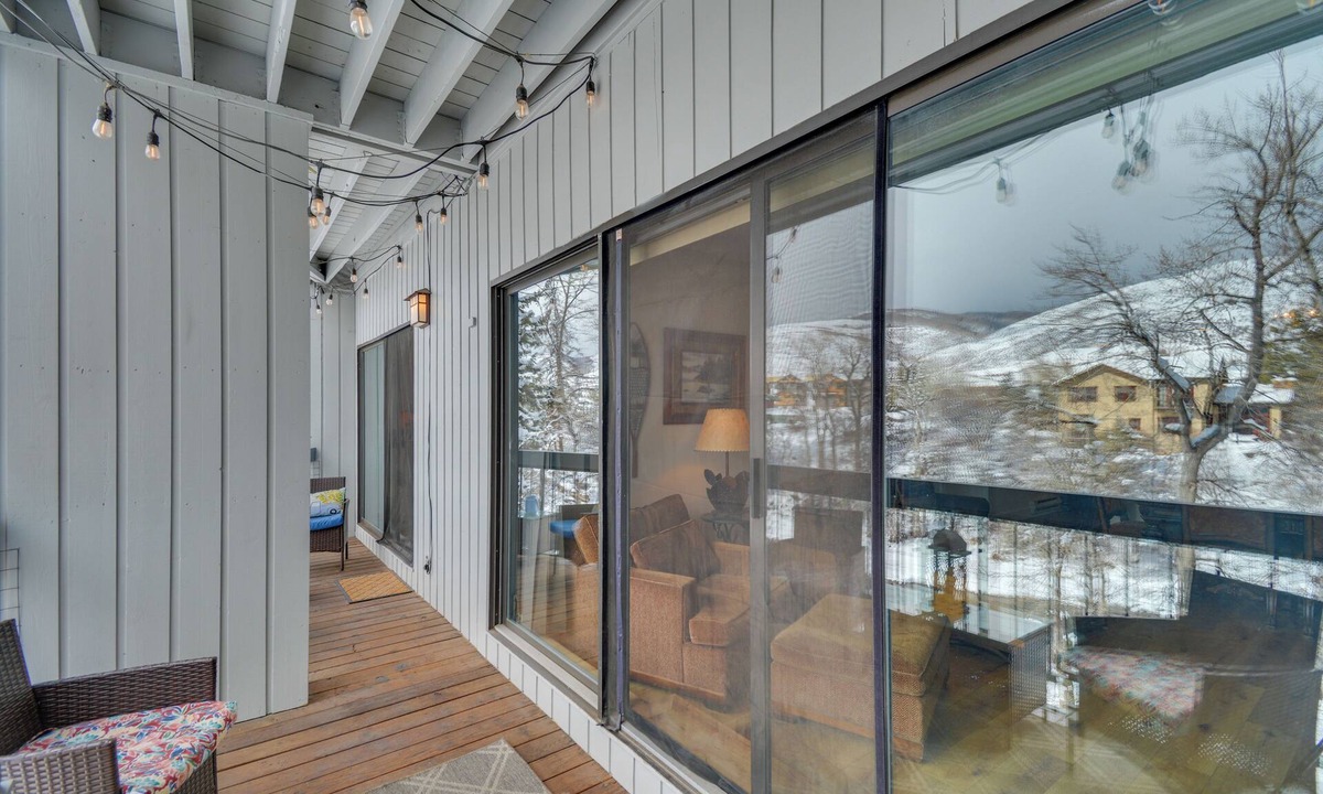 Eagle-Vail Apartment | Private Ski Retreat in Avon: Eagle River Views!