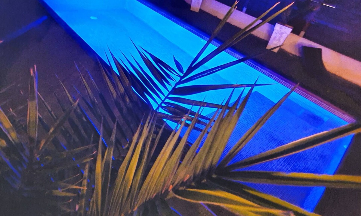 Le Pouget House | Private suite