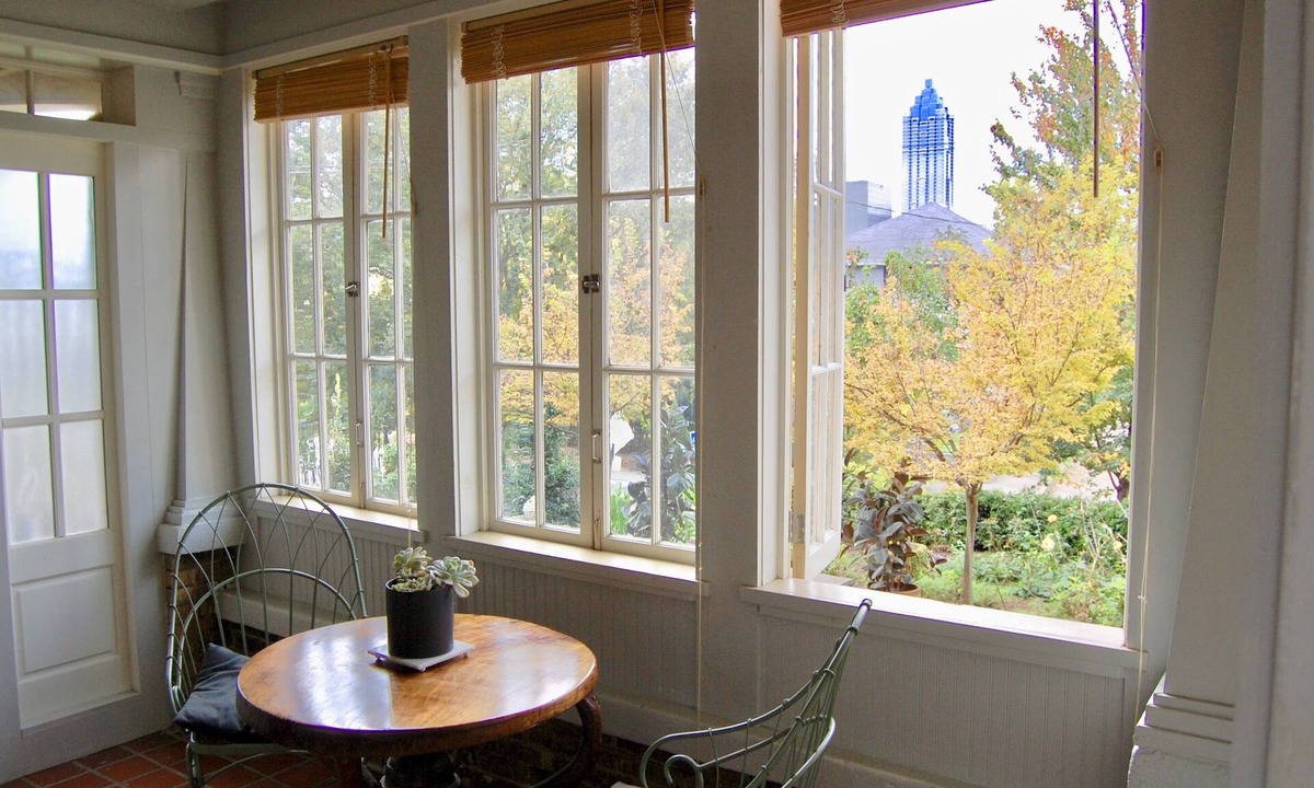 Old Fourth Ward Apartment | Private Suite in transitional O4W.