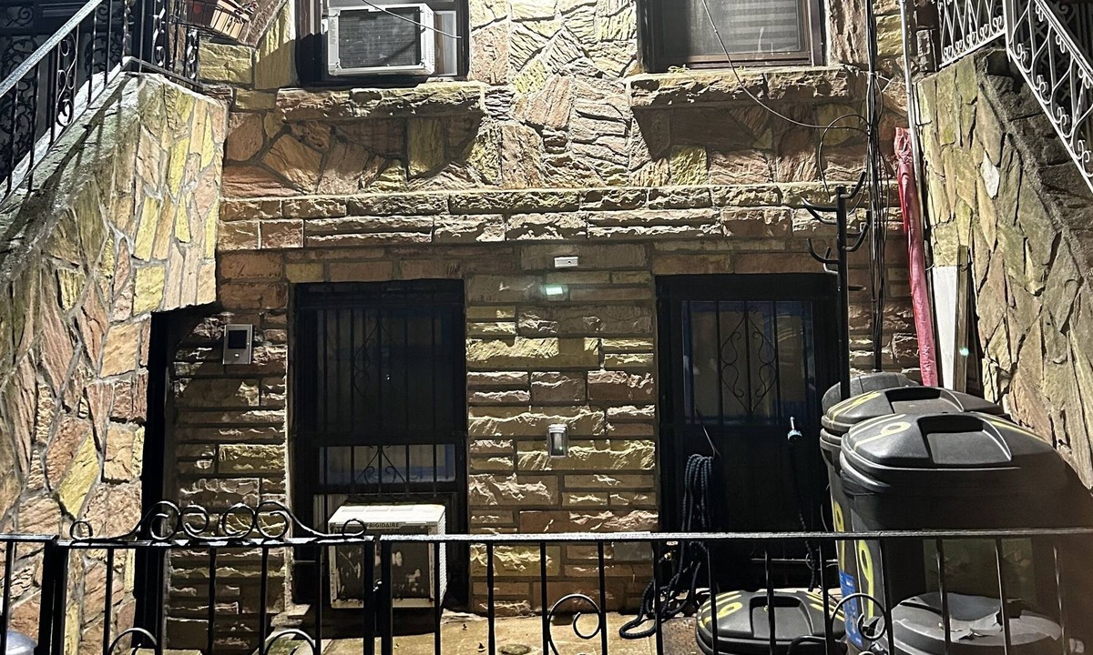 Gowanus Apartment | Private Suite