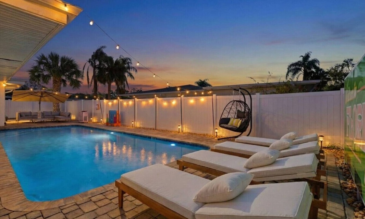 Bay Crest Park House | Private, Tampa Home! Pool + Prime Location!