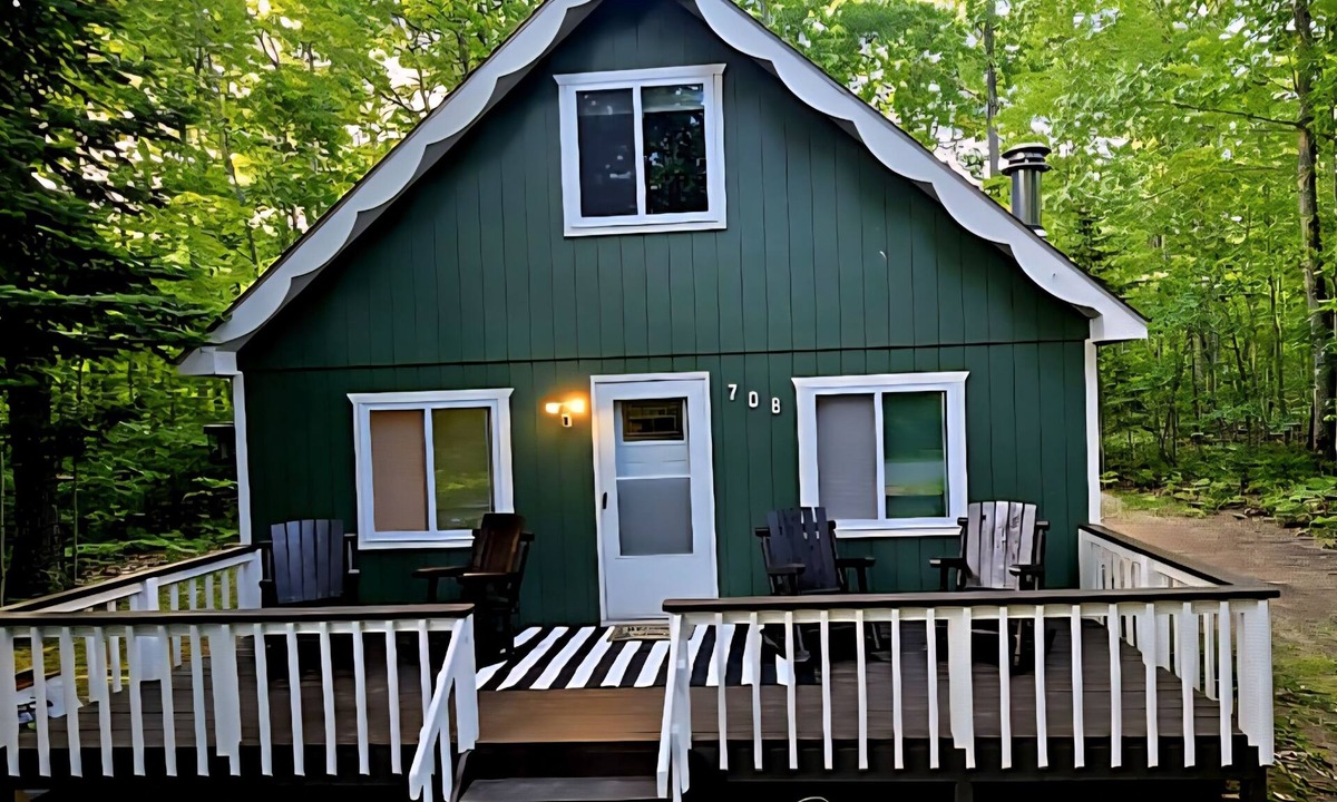 Higgins Lake Cabin | Private Up North Cabin Near Higgins Lake State Park