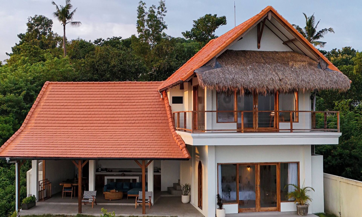 Penida Island House | Private Villa 2BR - Ocean & Volcano Views