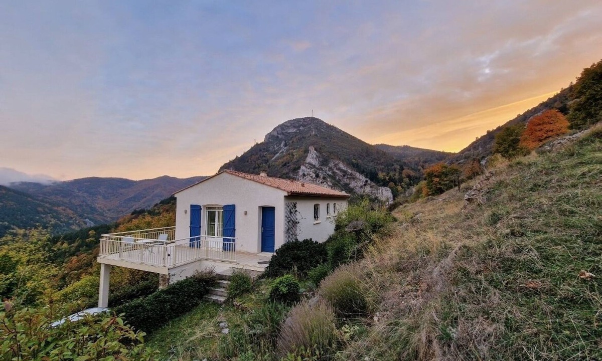 Salvezines Villa | Private villa with stunning views