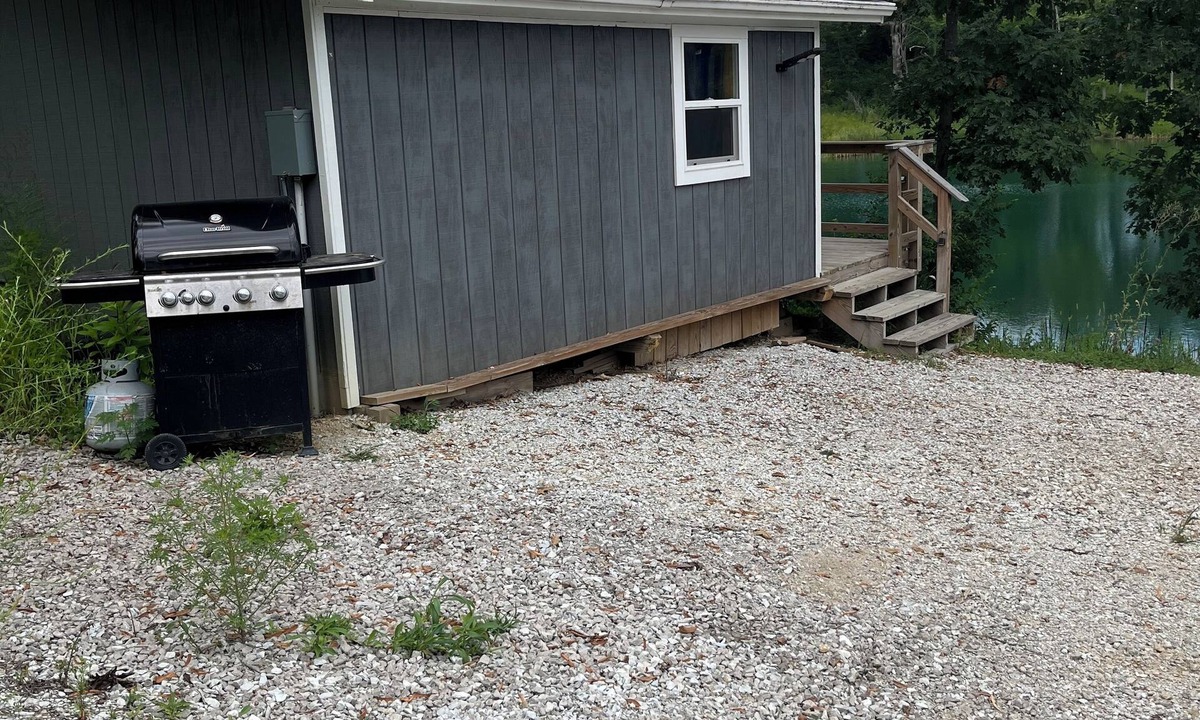 Columbia Cabin | Private Waterfront Cabins