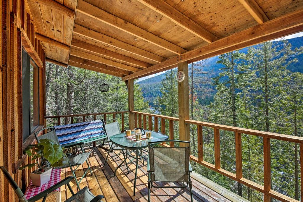 Troy House | Private 'Yaak River Hideaway' w/Deck & Mtn Views!