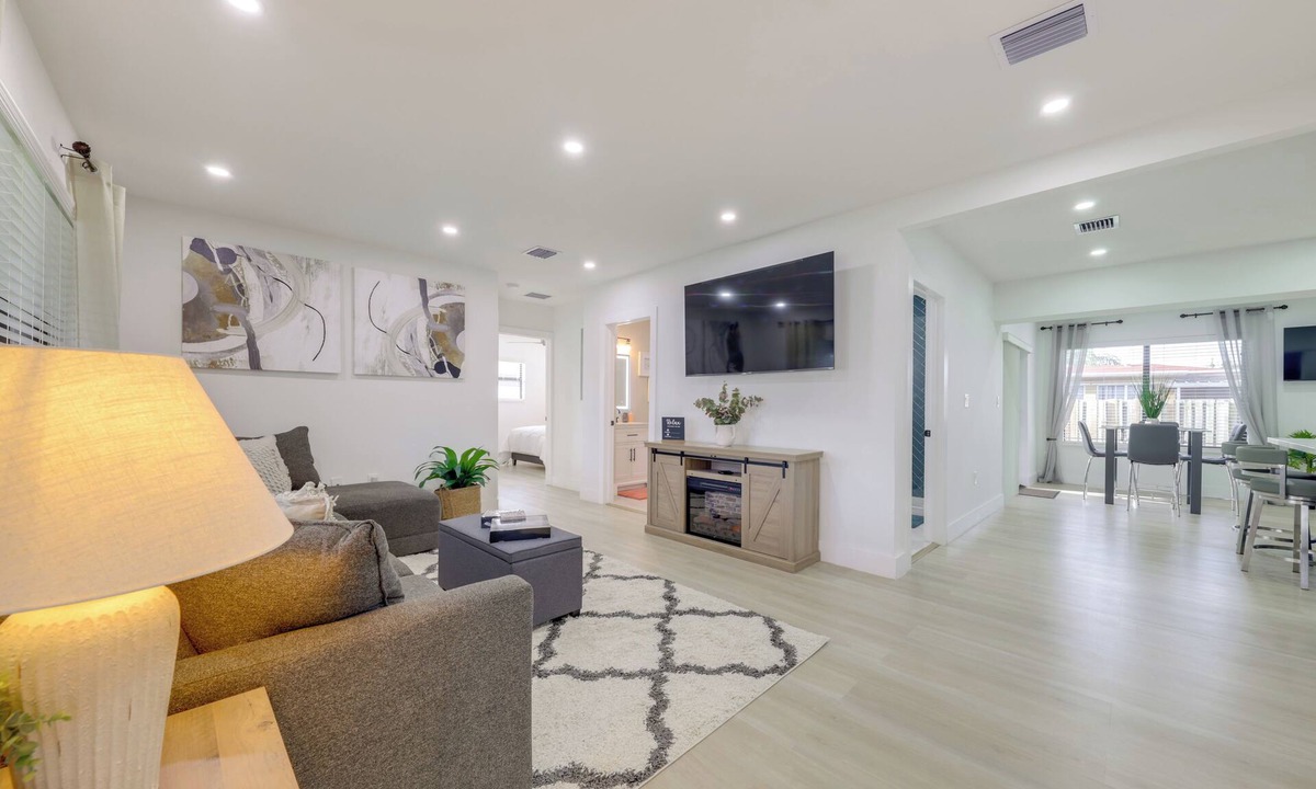 Miramar House | Private Yard! Getaway 3 Mi to World Cup Matches