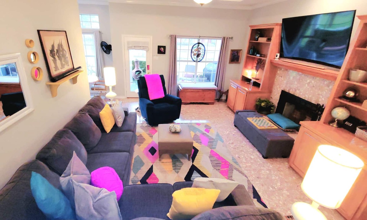 Woodway House | ★Private★Quiet★10 Min to BU/Magnolia★Veteran Owned★