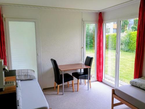 Jona House | Privatzimmer 300m zur S-Bahn Jona