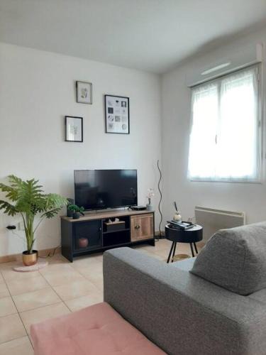 Tille Apartment | Proche aéroport à pied, Le Rêve Rose.
