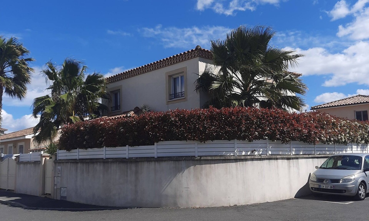 Mauguio Villa | Proche de la mer Villa Avec Piscine Dans Village Idéal Pour les Familles