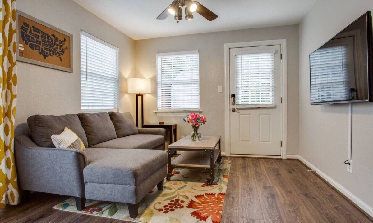 Kessler Apartment | prof cleaned*Peaceful & Close 2 Dwntwn