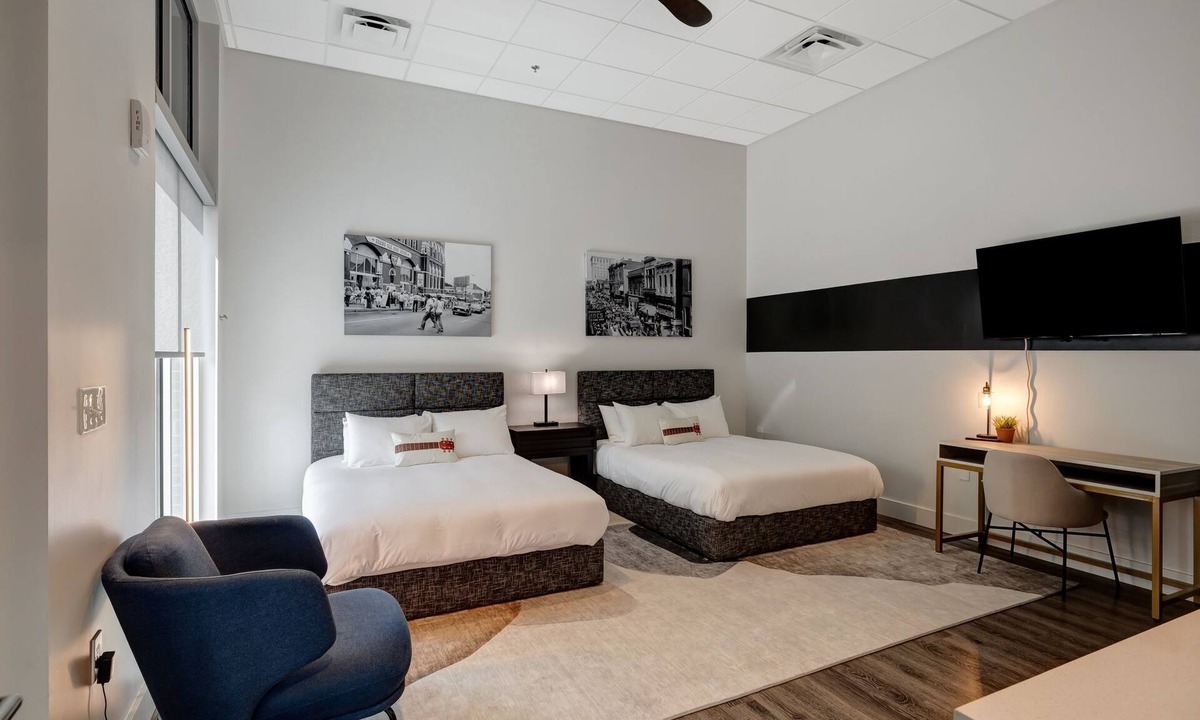Donelson Apartment | Professional Retreat Double Queen Room