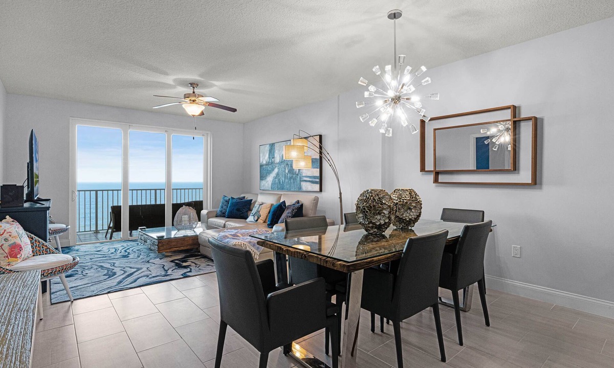 Little Venice Condo | Professionally Designed & Decorated Luxury Oceanfront Paradise