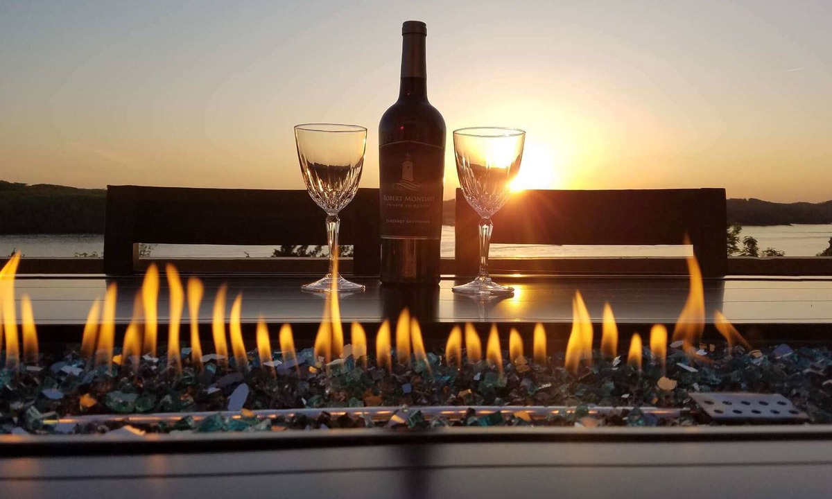 Osage Beach House | PROMO 10% WEEKLY /10% MONTHLY DISCOUNT Margaritaville Tan Tar A Panoramic views