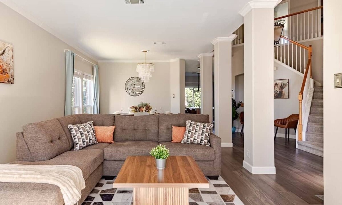 Stone Oak House | Prospect Haus *Stone Oak*