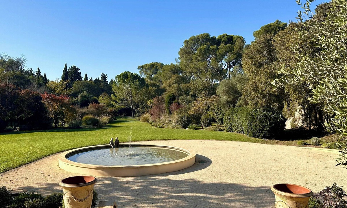 Saint-Etienne-du-Gres House | Provençal farmhouse with pool near Saint-Rémy