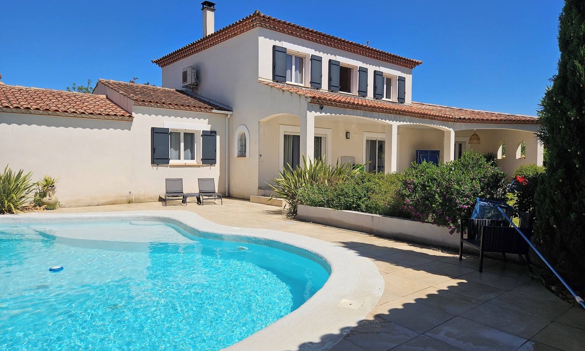 Villetelle Villa | Provencal house ideal for family get-togethers