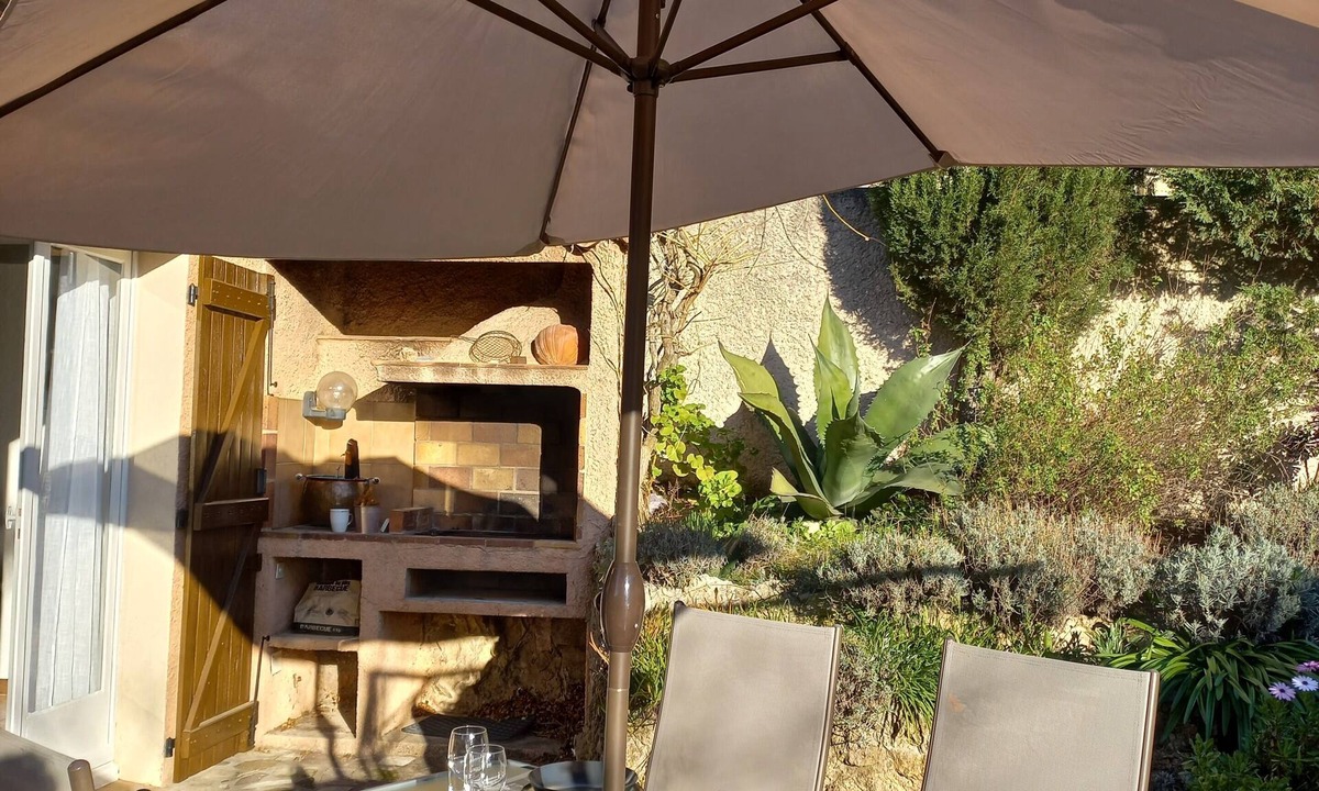 Sainte-Maxime Apartment | Provencal Mazet