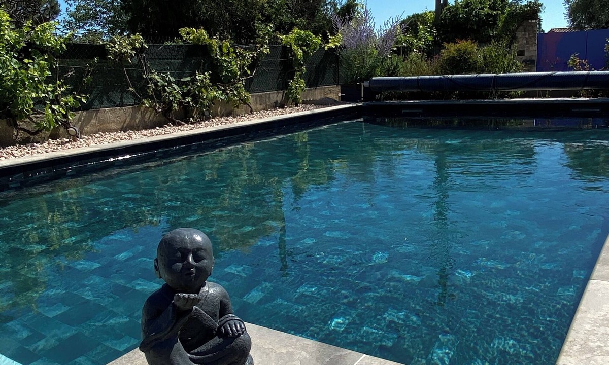 Allauch Apartment | Provençal studio, with swimming pool, between sea and mountains, quiet