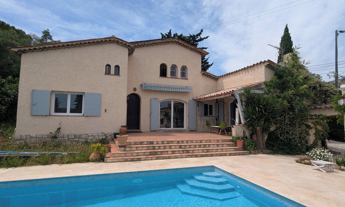 Grasse House | Provencal villa with pool in Grasse