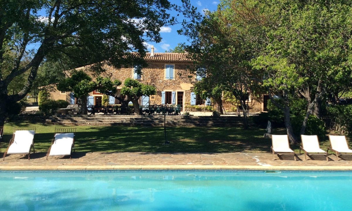 Pourrieres Villa | Provencal winery from the 18th century