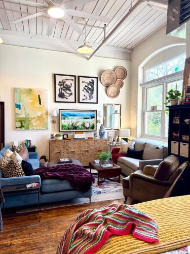 Pawtucket Apartment | Providence Area Loft Studio - 10 Min to Downtown