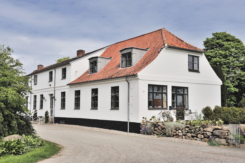Hovedgard Hotel | Provstegården Bed & Breakfast