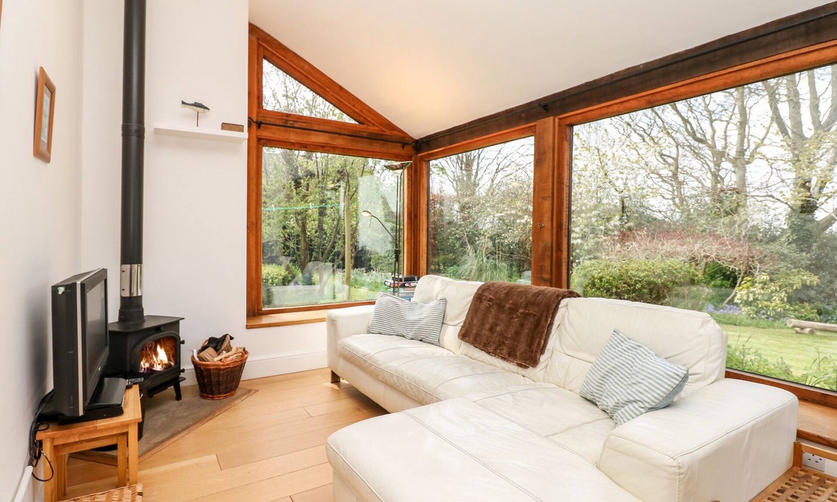 Hawkchurch Cottage | Puffin Cottage