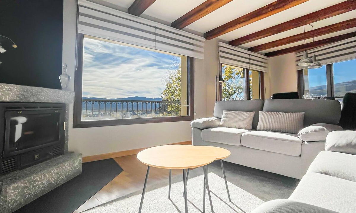 Puigcerda Apartment | Puigcerdà Cal Gatesques 2