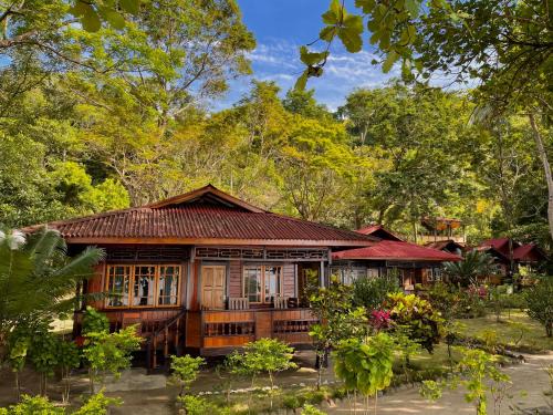 Pulisan Hotel | Pulisan Resort