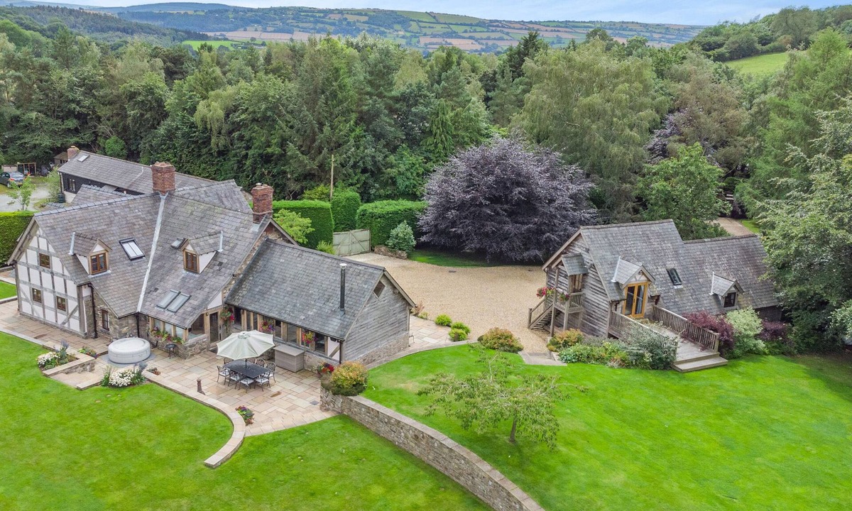 Montgomery Cottage | Pultheley Cottage