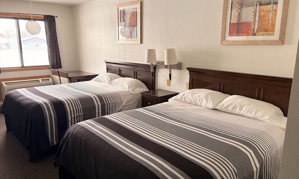 Taylor Hotel | Pump & Pantry Motel