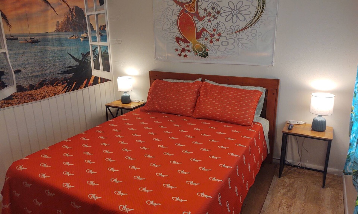 Nanawale Estates House | "Puna Gecko" with Queen Bed & Private Bath