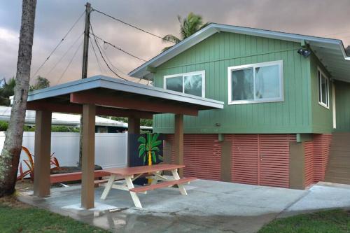 Punaluu House | Punalu’u Ocean Paradise - Oceanfront Beach House