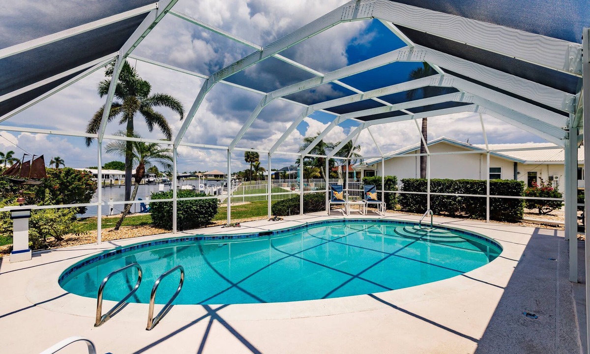Punta Gorda House | Punta Gorda Isles waterfront pool home