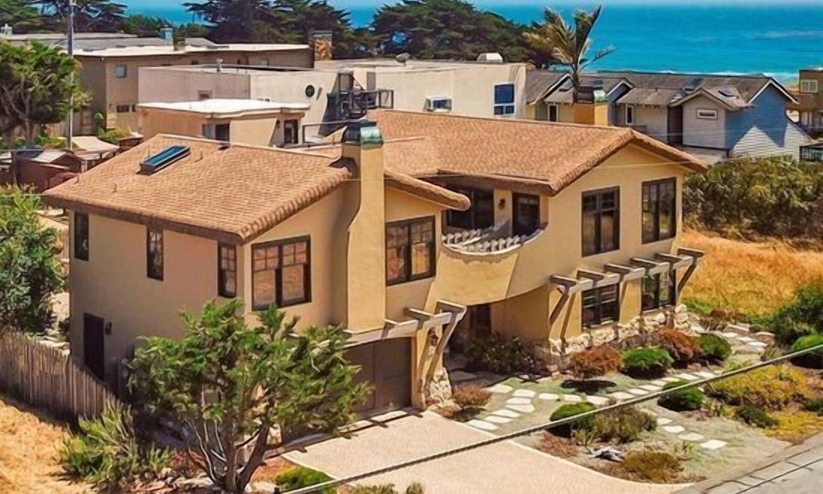 Marine Terrace House | Pura Vida-Spring Special